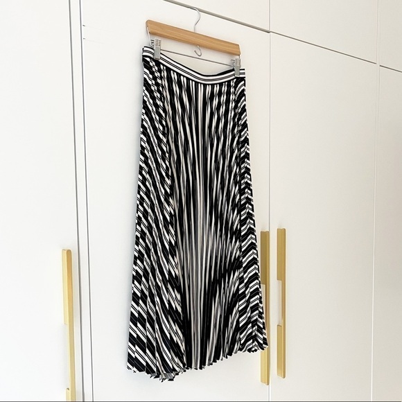 Bnwot Club Monaco Annina Pleated Skirt - Picture 9 of 14